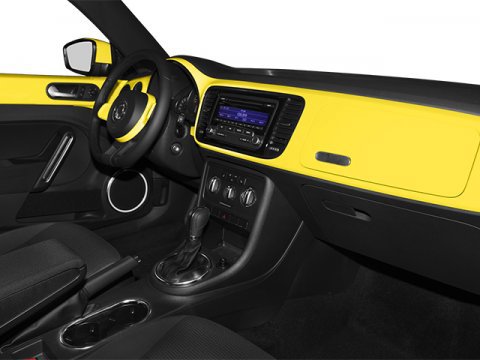 Used 2013 Volkswagen Beetle TDI image 17