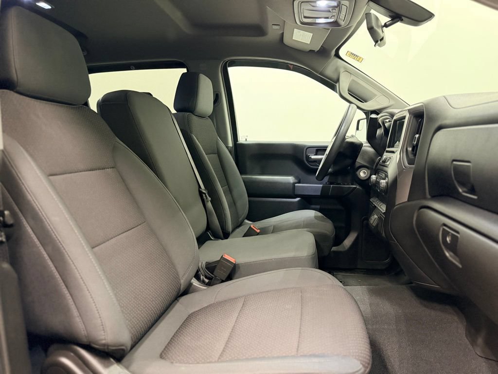 Used 2019 Chevrolet Silverado 1500 Custom w/ Custom Value Package AWD/4WD image 21