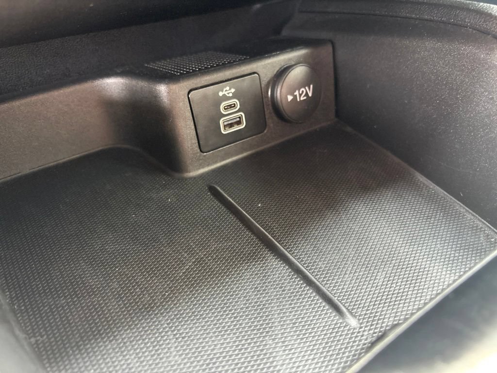Used 2025 Ford Escape Active AWD/4WD image 19