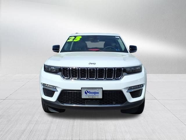 Certified 2023 Jeep Grand Cherokee Limited w/ Luxury Tech Group II AWD/4WD image 3