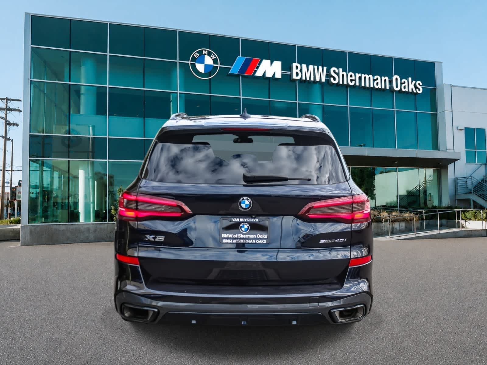 Used 2023 BMW X5 sDrive40i w/ M Sport Package RWD image 5
