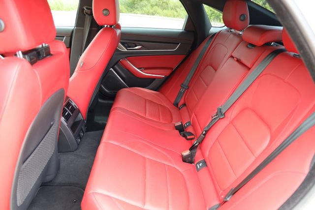 Used 2024 Jaguar XF R-Dynamic SE AWD/4WD image 13