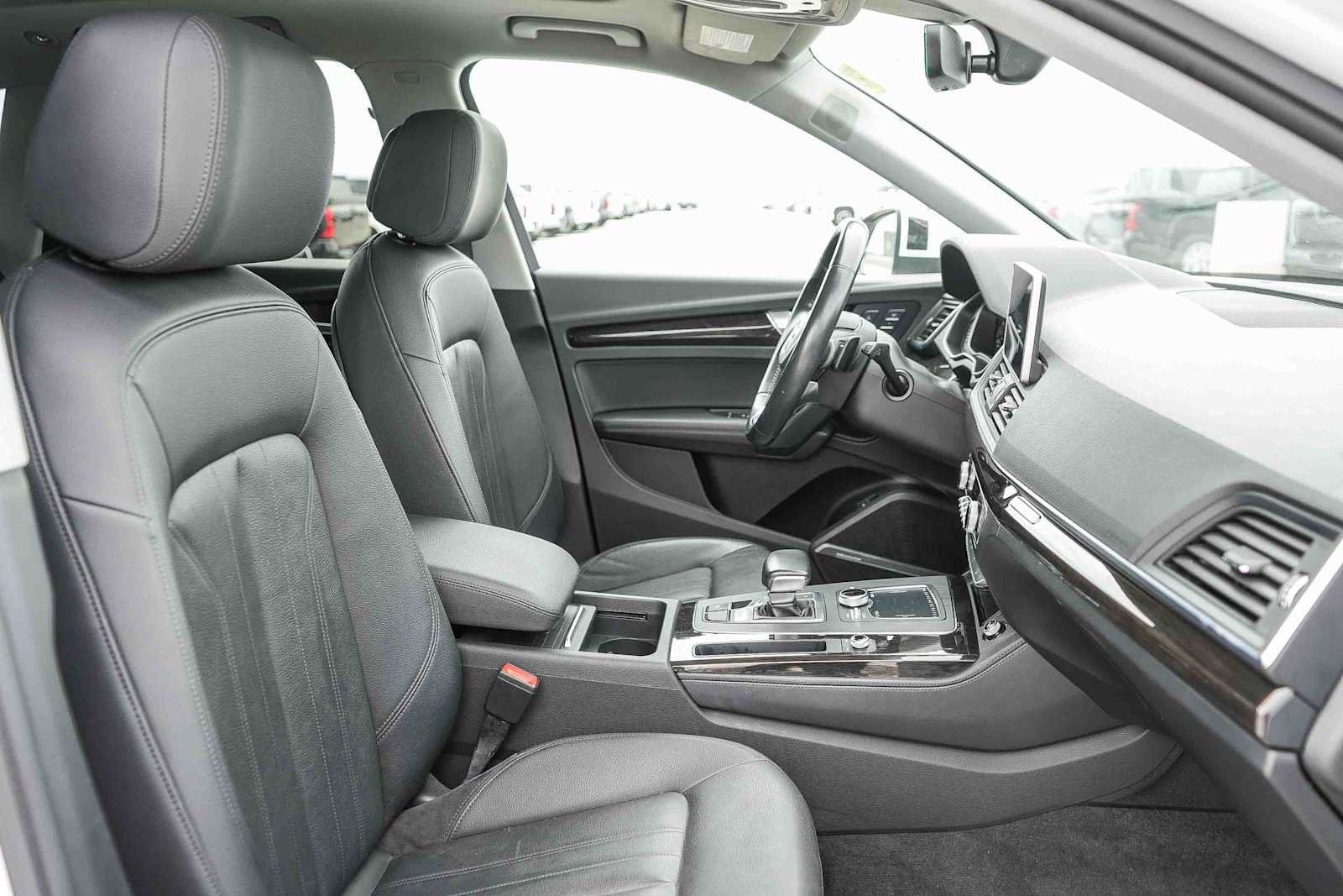 Used 2020 Audi Q5 2.0T Premium Plus w/ Premium Plus Package AWD/4WD image 25