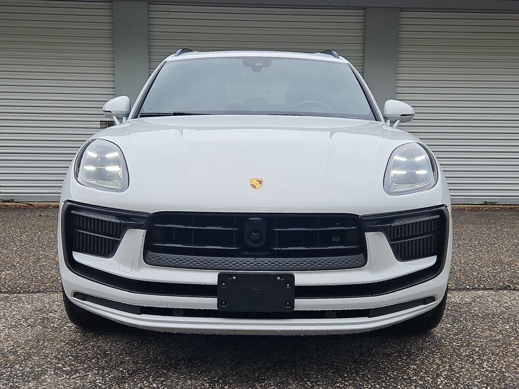 Certified 2023 Porsche Macan S AWD/4WD image 10