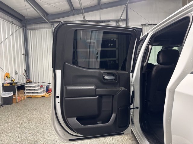 Used 2023 Chevrolet Silverado 1500 Custom image 16