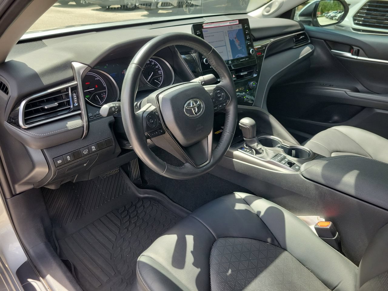 Used 2024 Toyota Camry XSE w/ Navigation Package FWD image 15