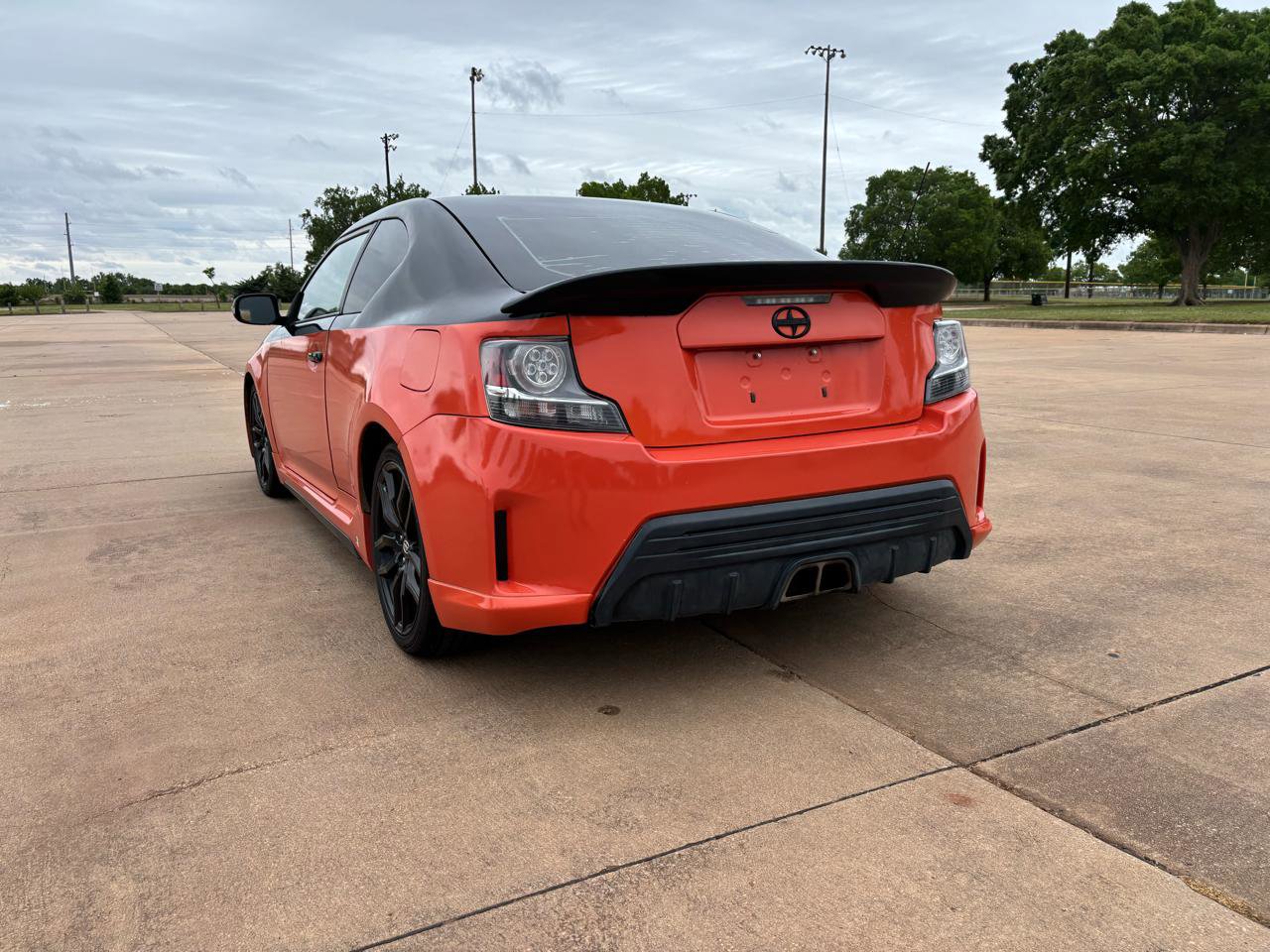 Used 2015 Scion tC FWD image 7