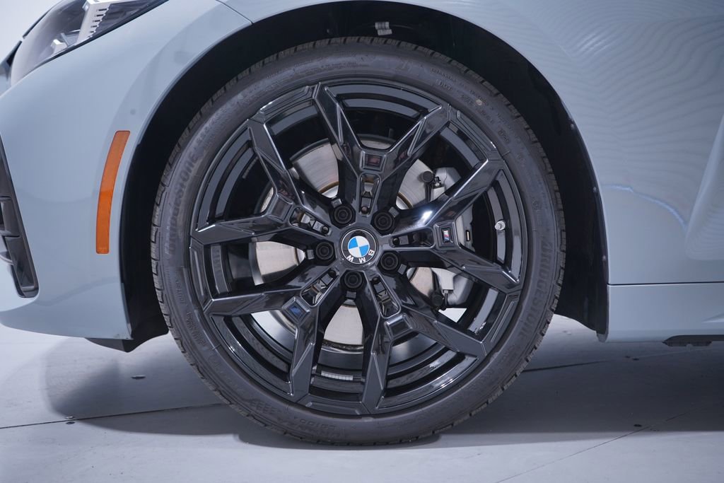 Used 2026 BMW 430i Coupe w/ M Sport Package image 2