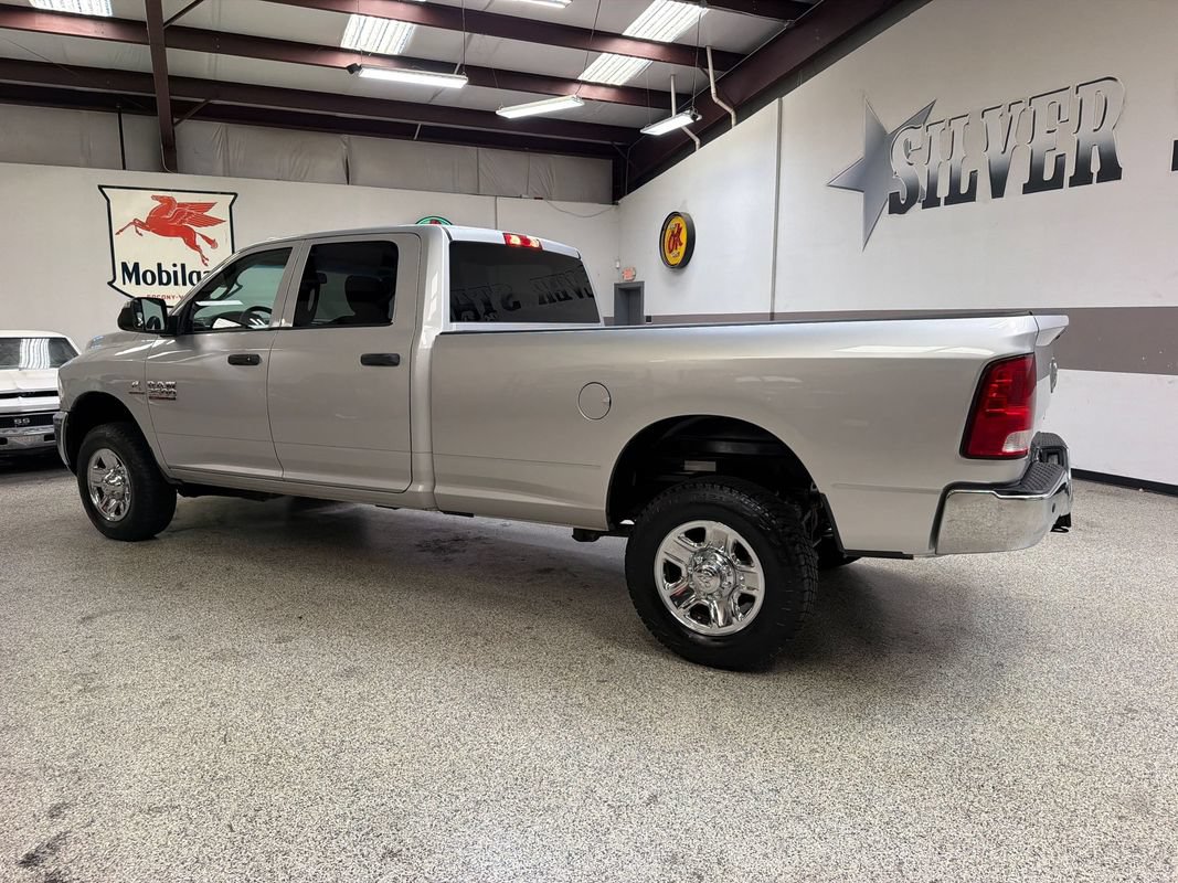 Used 2018 RAM 2500 Tradesman w/ Chrome Appearance Group AWD/4WD image 4
