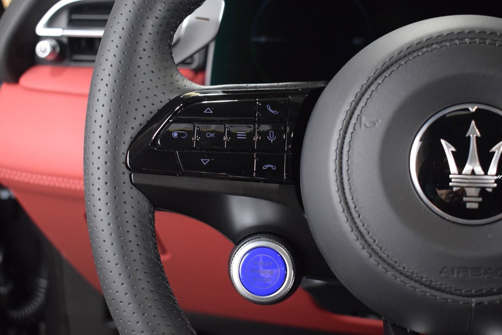 New 2025 Maserati Grecale Folgore image 29