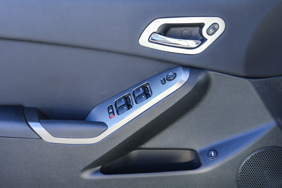 Used 2005 Pontiac G6 GT w/ Premium Value Package FWD image 9