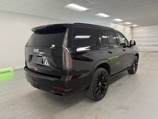 Used 2026 Cadillac Escalade Platinum Sport w/ LPO, ONYX Package image 7