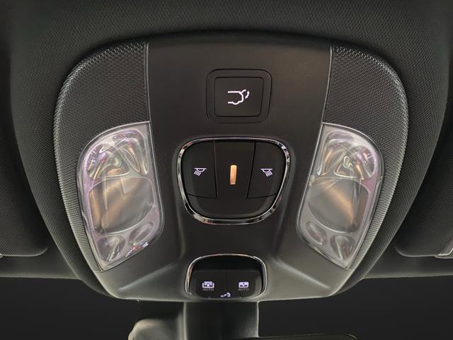 New 2026 Jeep Compass Latitude w/ Sun and Sound Group image 25