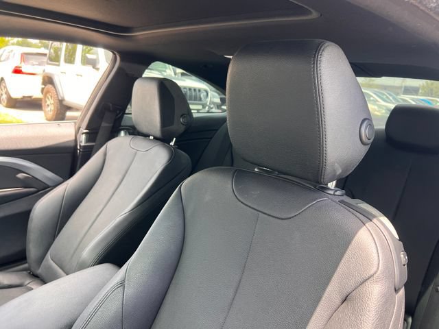 Used 2020 BMW 430i Coupe w/ Convenience Package RWD image 12
