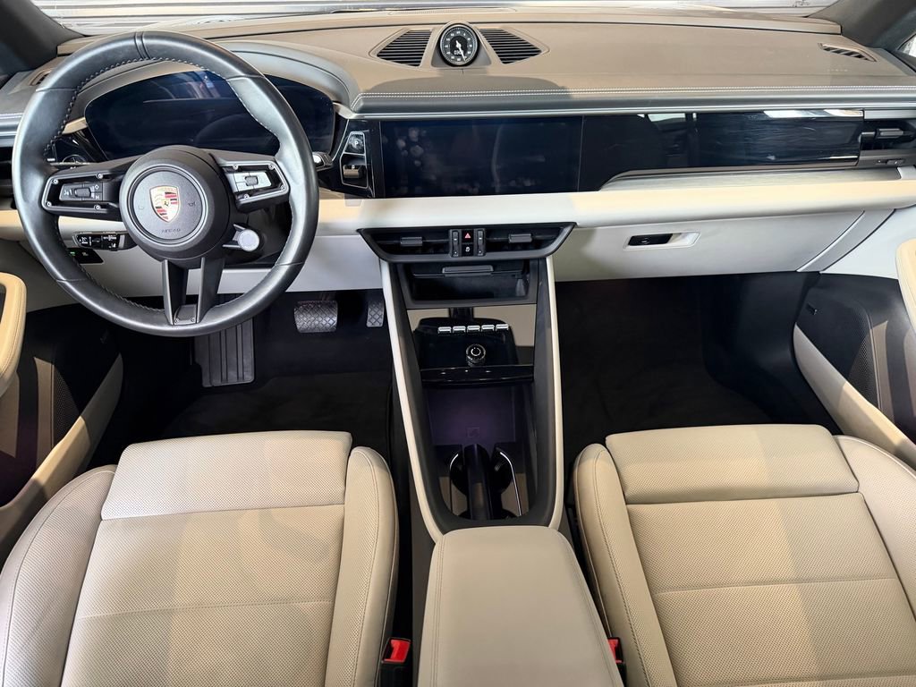 Certified 2024 Porsche Macan 4 Electric AWD/4WD image 32