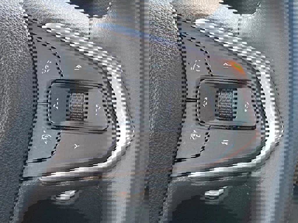 Used 2021 Chevrolet TrailBlazer ACTIV w/ Sun and Liftgate Package image 8