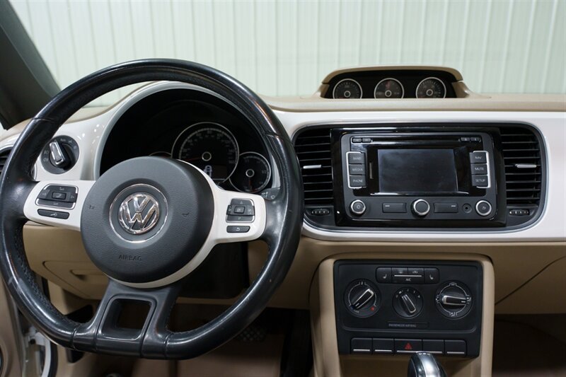 Used 2013 Volkswagen Beetle TDI FWD image 13