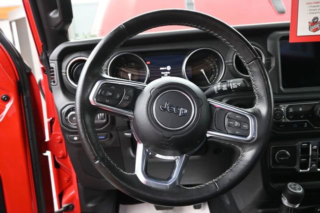 Used 2023 Jeep Wrangler Unlimited Sahara w/ Cold Weather Group AWD/4WD image 30