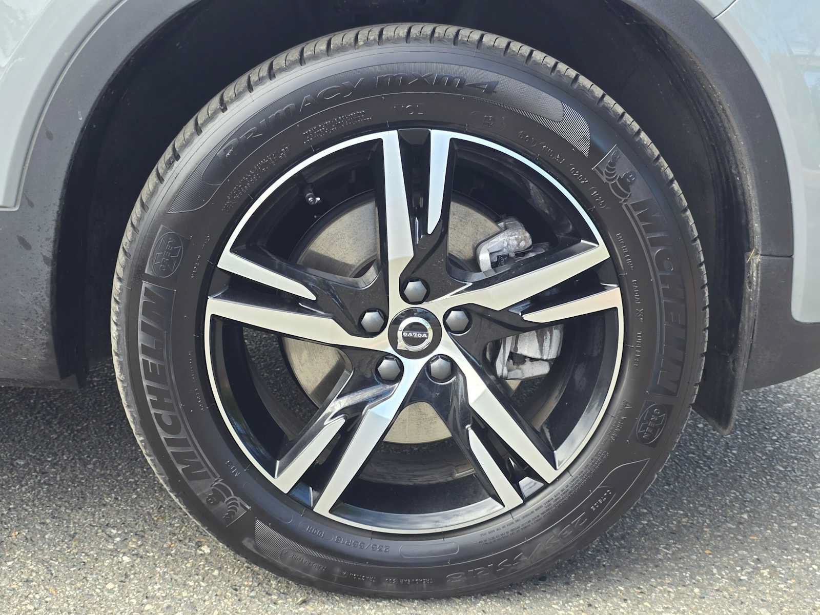 Used 2026 Volvo XC40 B5 Core w/ Climate Package AWD/4WD image 9