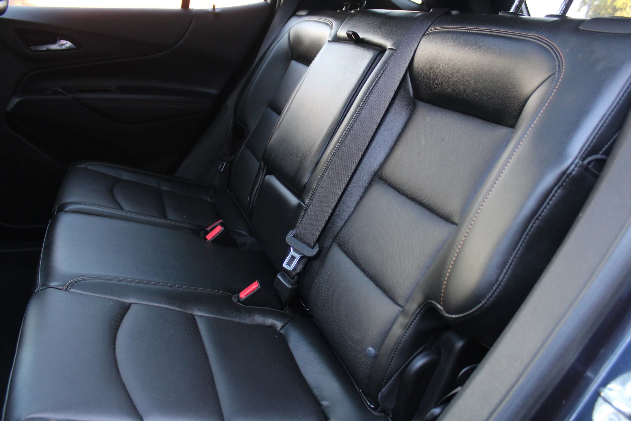 Used 2018 Chevrolet Equinox Premier image 13