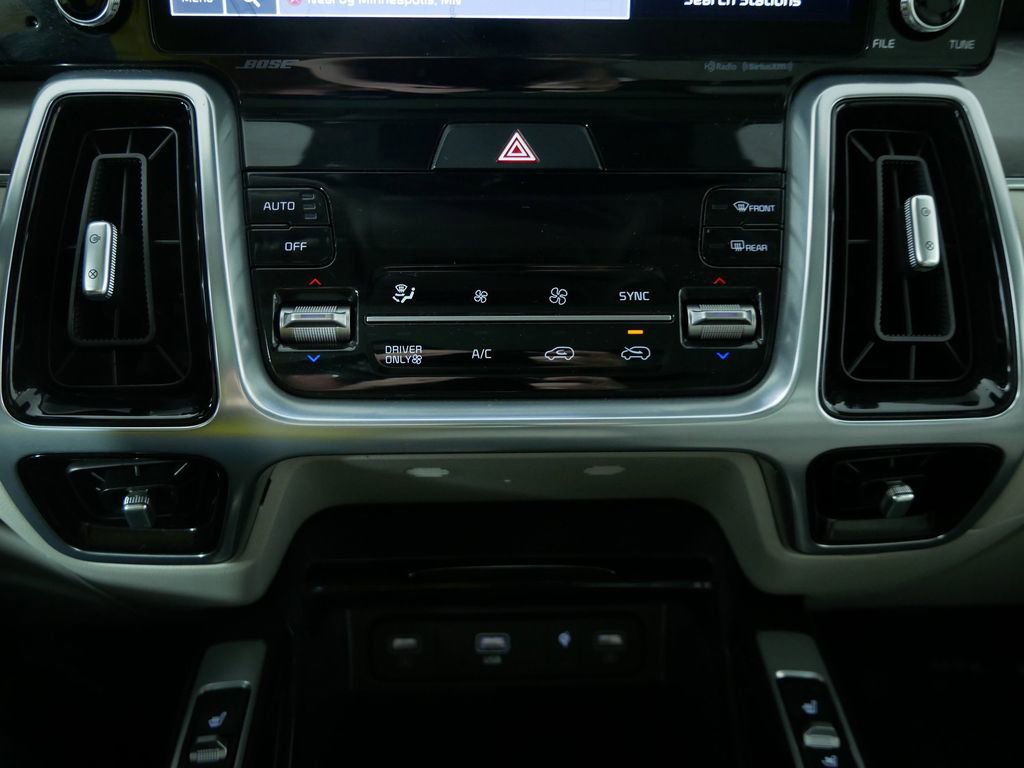 Certified 2023 Kia Sorento SX Prestige image 28