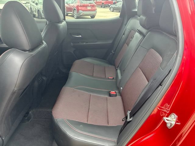 Used 2025 Nissan Kicks SR FWD image 14