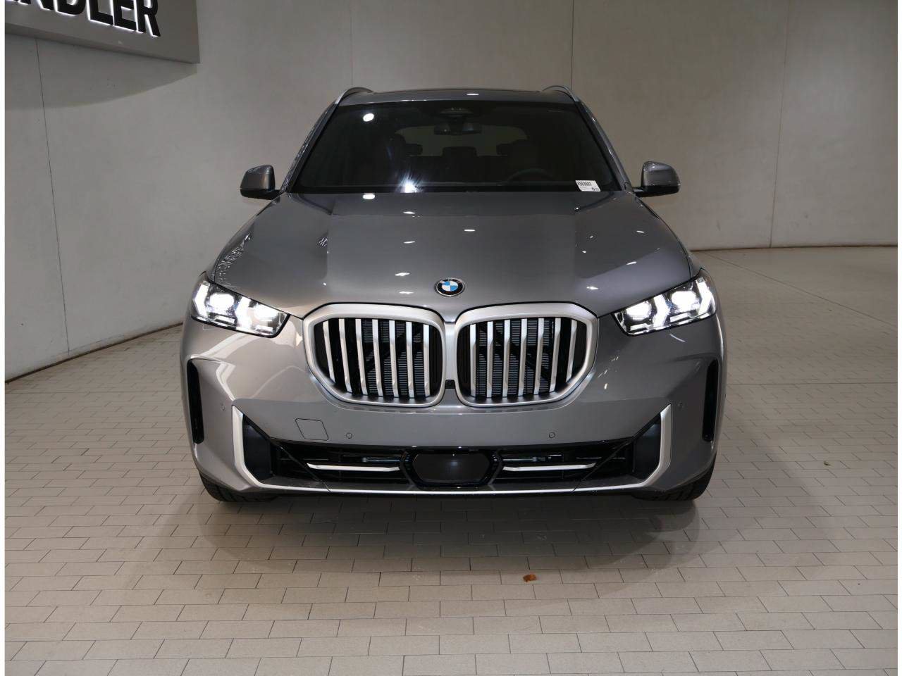 Used 2026 BMW X5 sDrive40i w/ Premium Package RWD image 9