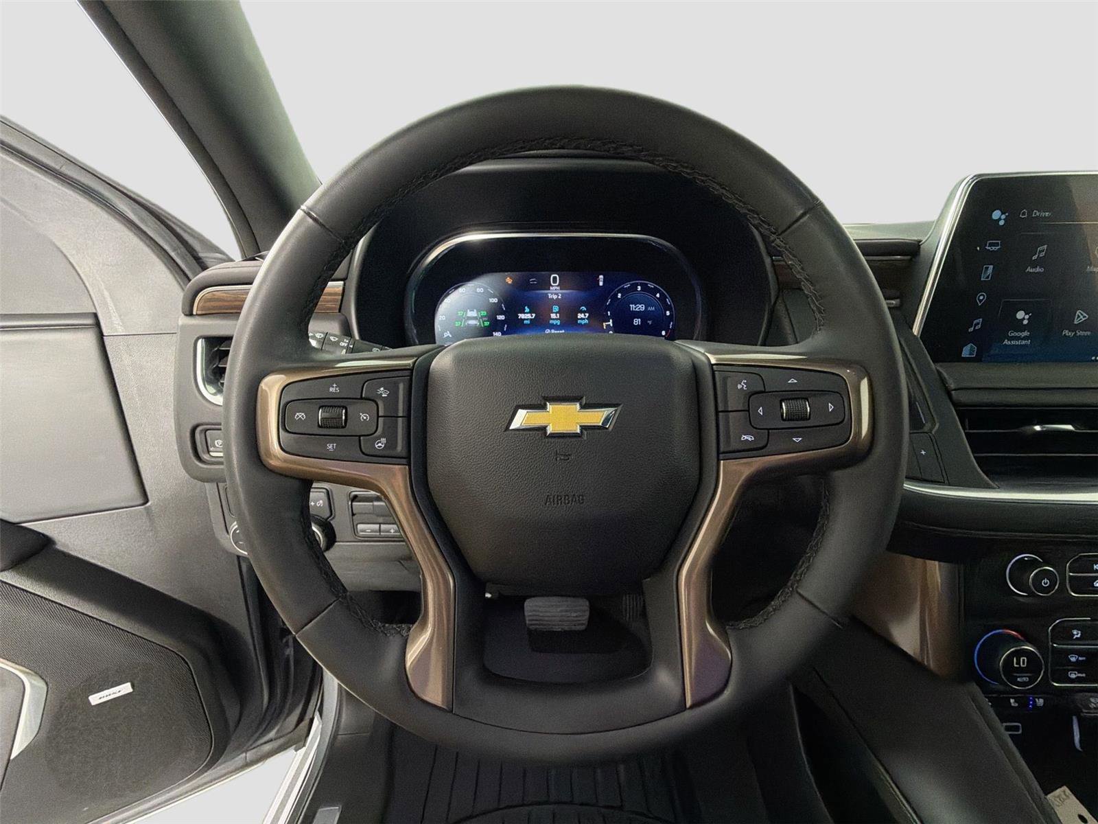Used 2024 Chevrolet Suburban High Country image 12