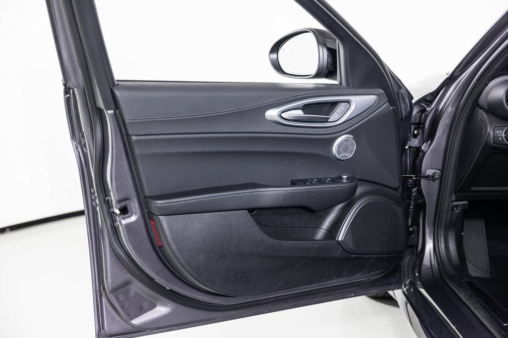 New 2026 Alfa Romeo Giulia AWD image 18