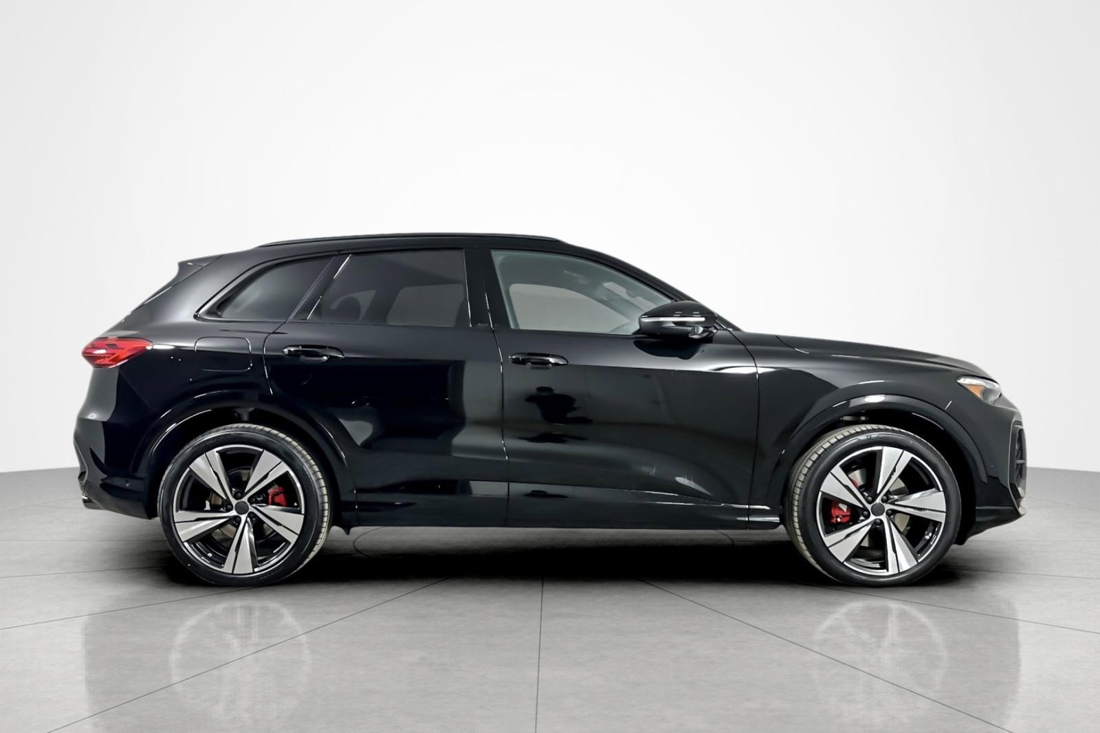 New 2026 Audi SQ5 Premium Plus AWD/4WD image 7