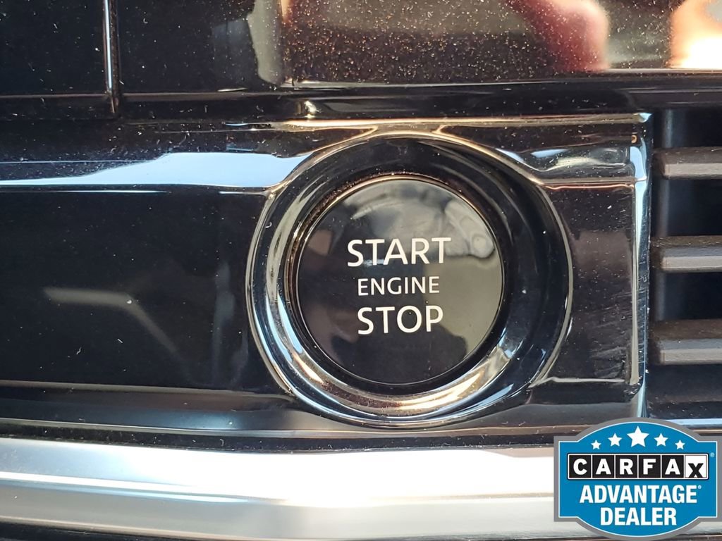 Certified 2025 Nissan Pathfinder SV image 29