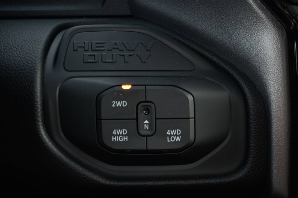 New 2026 RAM 3500 Laramie AWD/4WD image 23