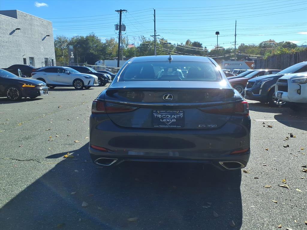 Certified 2022 Lexus ES 350 F Sport image 5