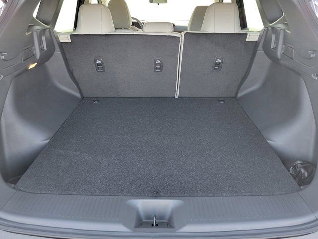 New 2025 Nissan Murano SV image 30