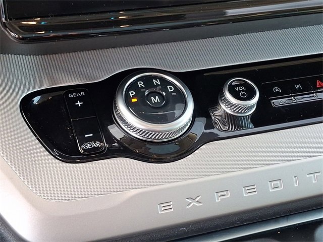 Used 2025 Ford Expedition Max Active image 15