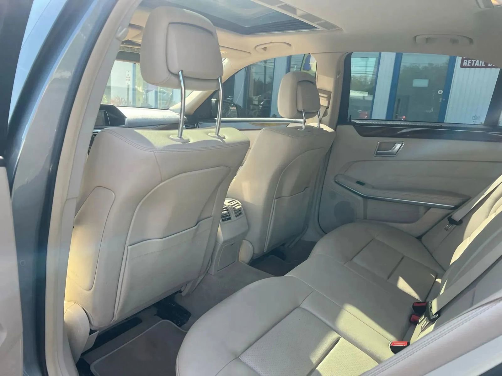 Used 2015 Mercedes-Benz E 350 4MATIC Sedan image 15