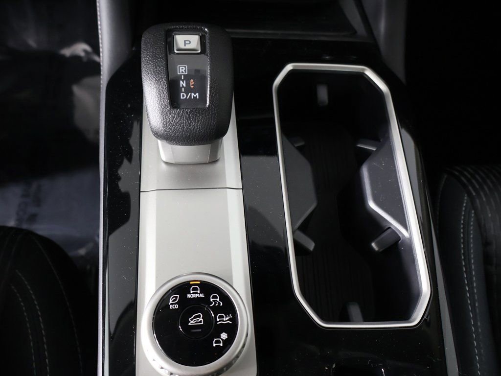 New 2026 Mitsubishi Outlander ES FWD image 45