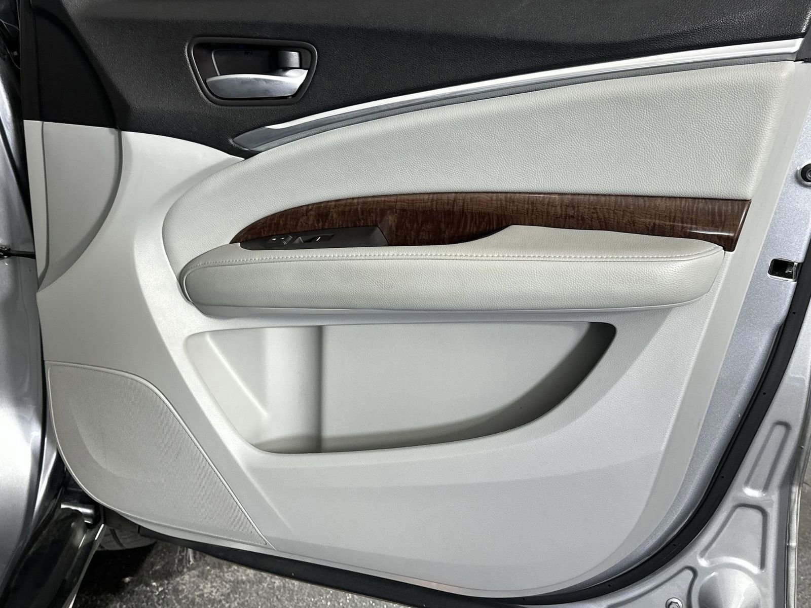 Used 2018 Acura MDX FWD w/ Technology Package image 31