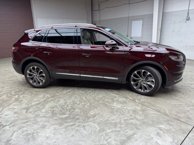 Used 2022 Lincoln Nautilus Reserve w/ Luxury Package image 6