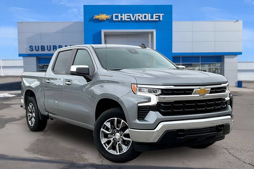 Used 2024 Chevrolet Silverado 1500 LT AWD/4WD image 2