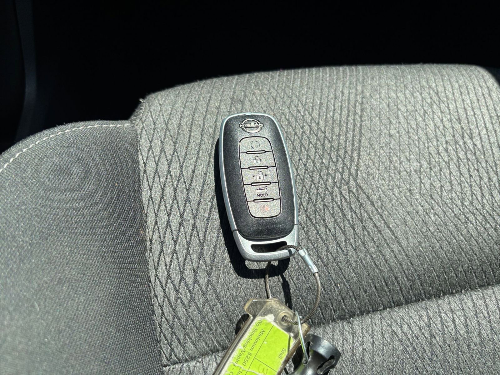 Used 2025 Nissan Rogue SV AWD/4WD image 21