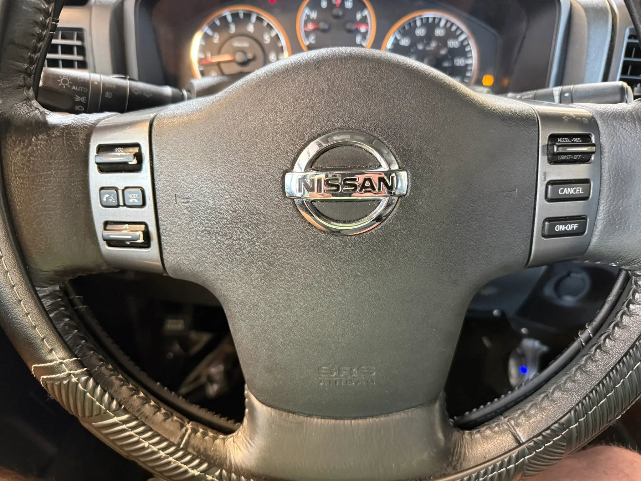 Used 2009 Nissan Titan LE w/ LE Max Utility Pkg RWD image 16