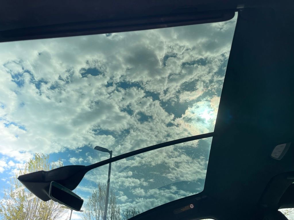 Used 2024 Tesla Model X AWD/4WD image 9