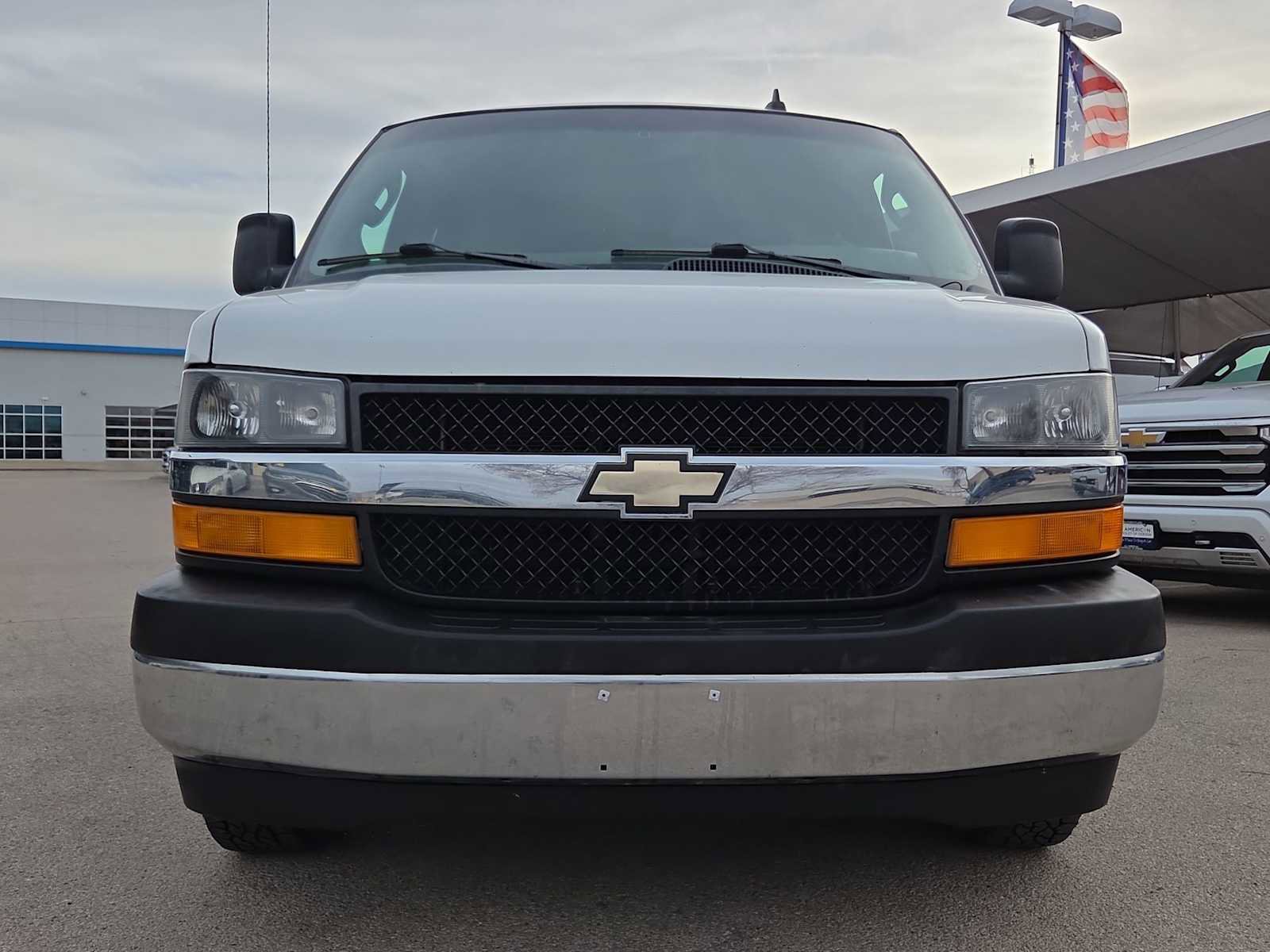 Used 2017 Chevrolet Express 3500 LT w/ LT Preferred Equipment Group image 9