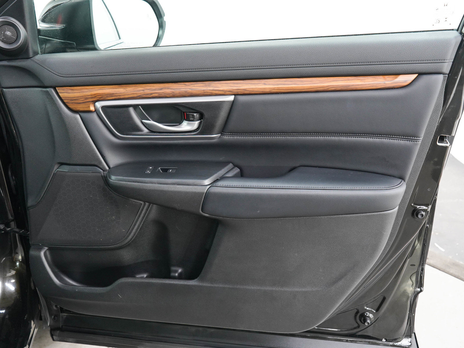 Used 2018 Honda CR-V EX-L image 11