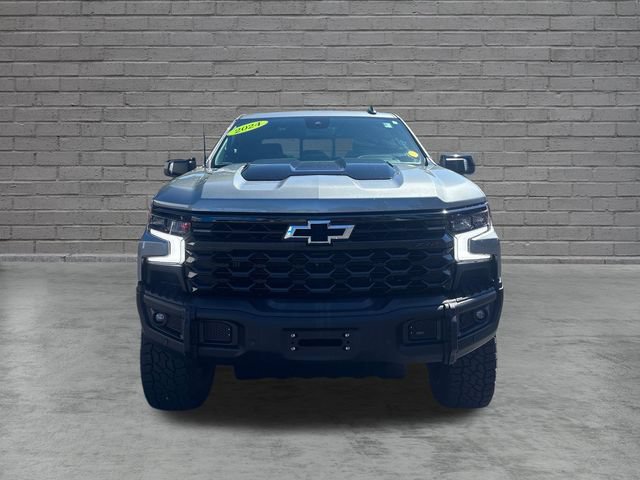 Used 2024 Chevrolet Silverado 1500 ZR2 w/ ZR2 Bison Edition AWD/4WD image 2