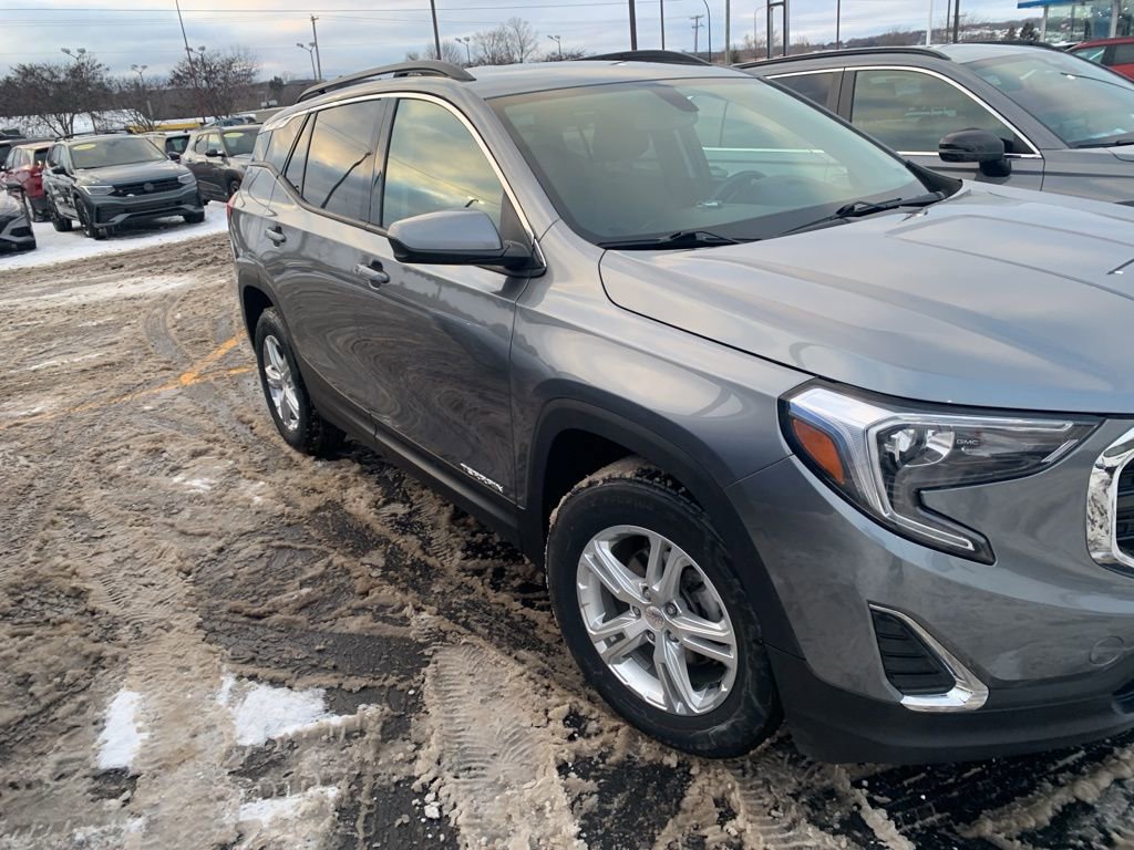 Used 2018 GMC Terrain SLE w/ Driver Convenience Package image 5