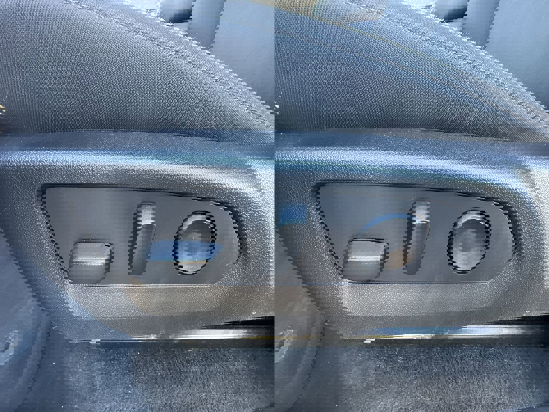 Certified 2024 Chevrolet Colorado Trail Boss w/ Advanced Trailering Package image 12