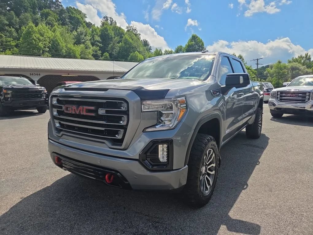 Used 2021 GMC Sierra 1500 AT4 w/ Driver Alert Package II AWD/4WD image 2