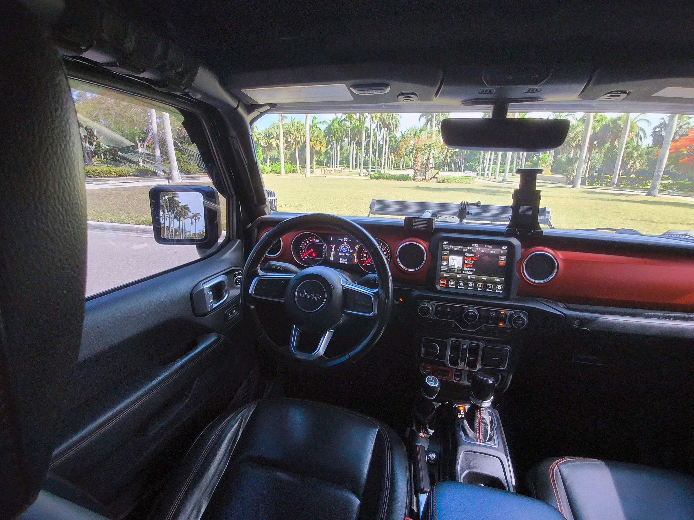 Used 2020 Jeep Gladiator Rubicon AWD/4WD image 20